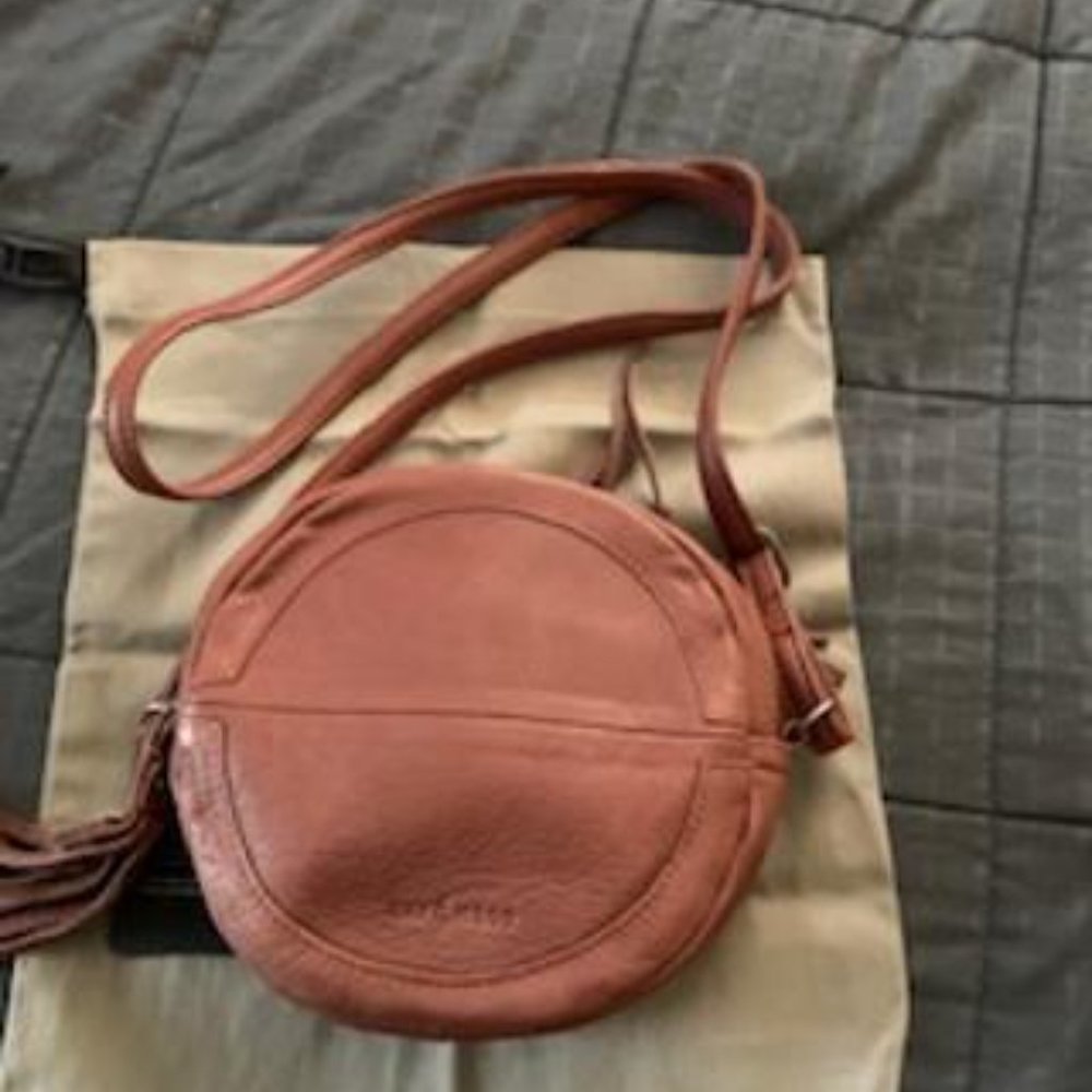 Day & Mood Koko Round Crossbody Leather Bag - Picture 7 of 9